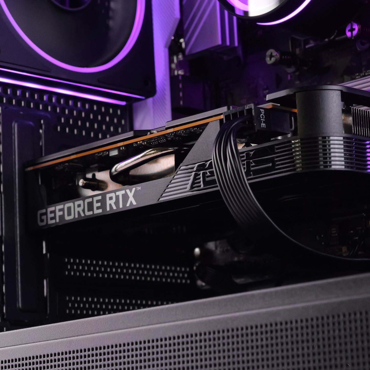 Nebula PC - Ascendant Gaming PC: RYZEN 7 7700 | RTX 5050