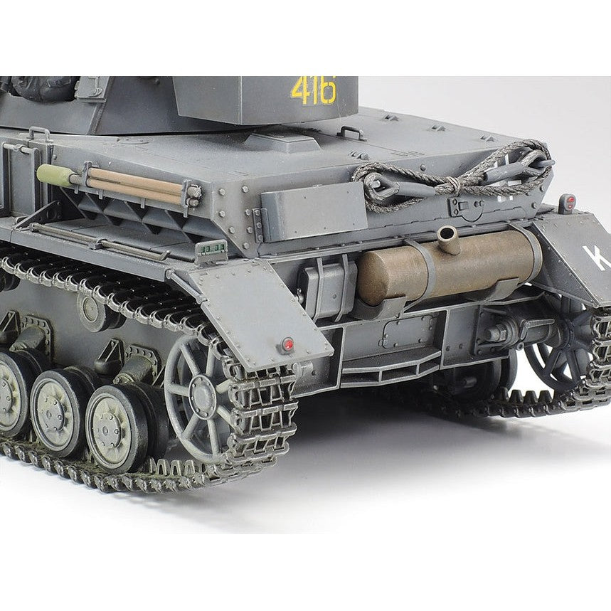 Tamiya 1/35 German Tank Panzerkampfwagen IV Ausf. F / Sd.Kfz.161