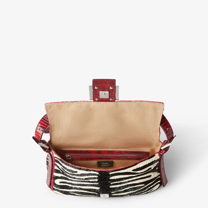 Baguette 26424 Raffia and Bead Re Edition Bag