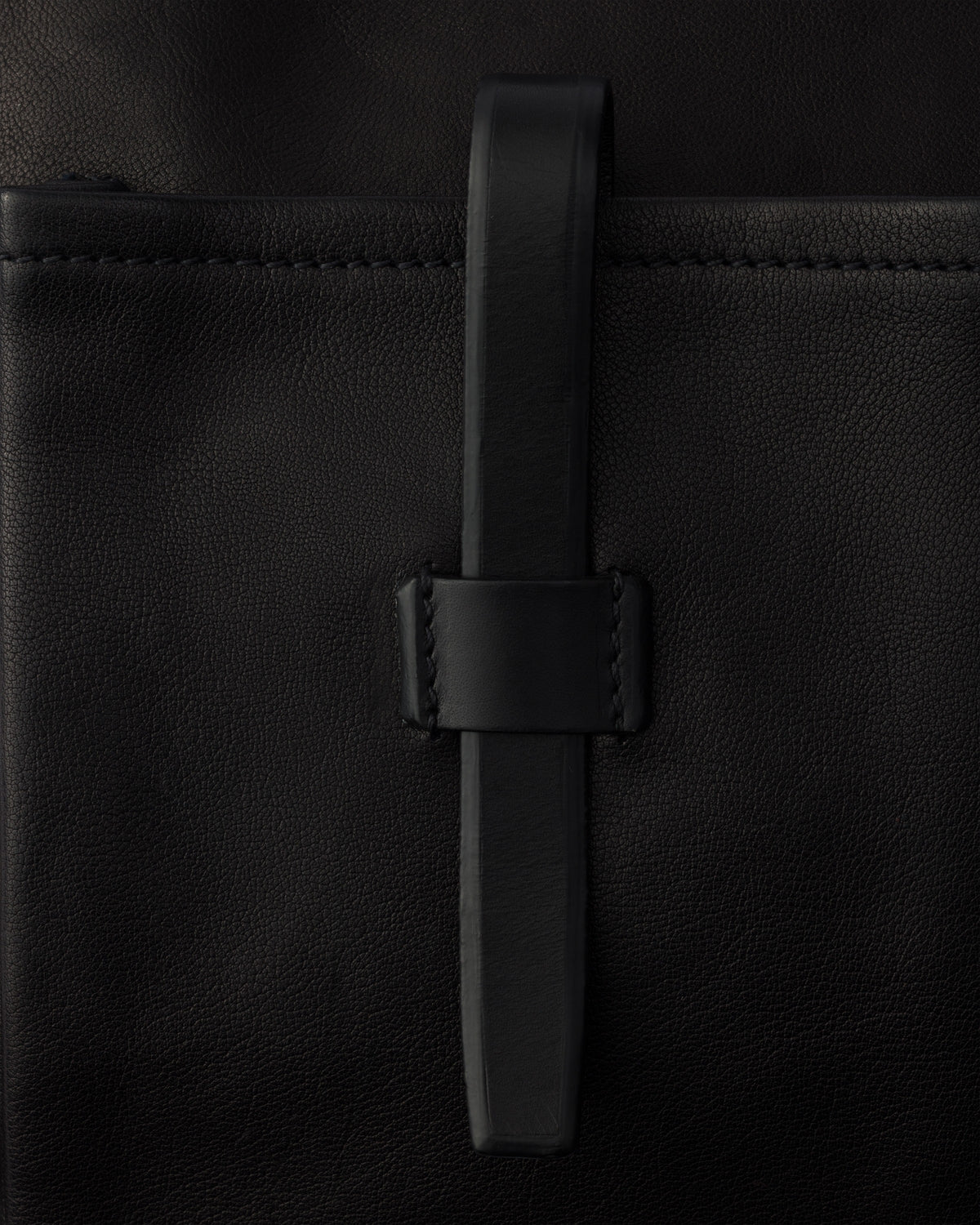 Prada Route large leather bag - detail