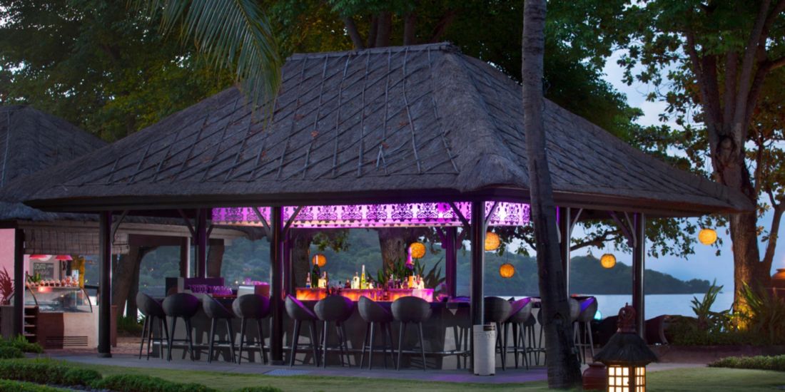 InterContinental Bali Resort Sunset Beach Bar and Grill