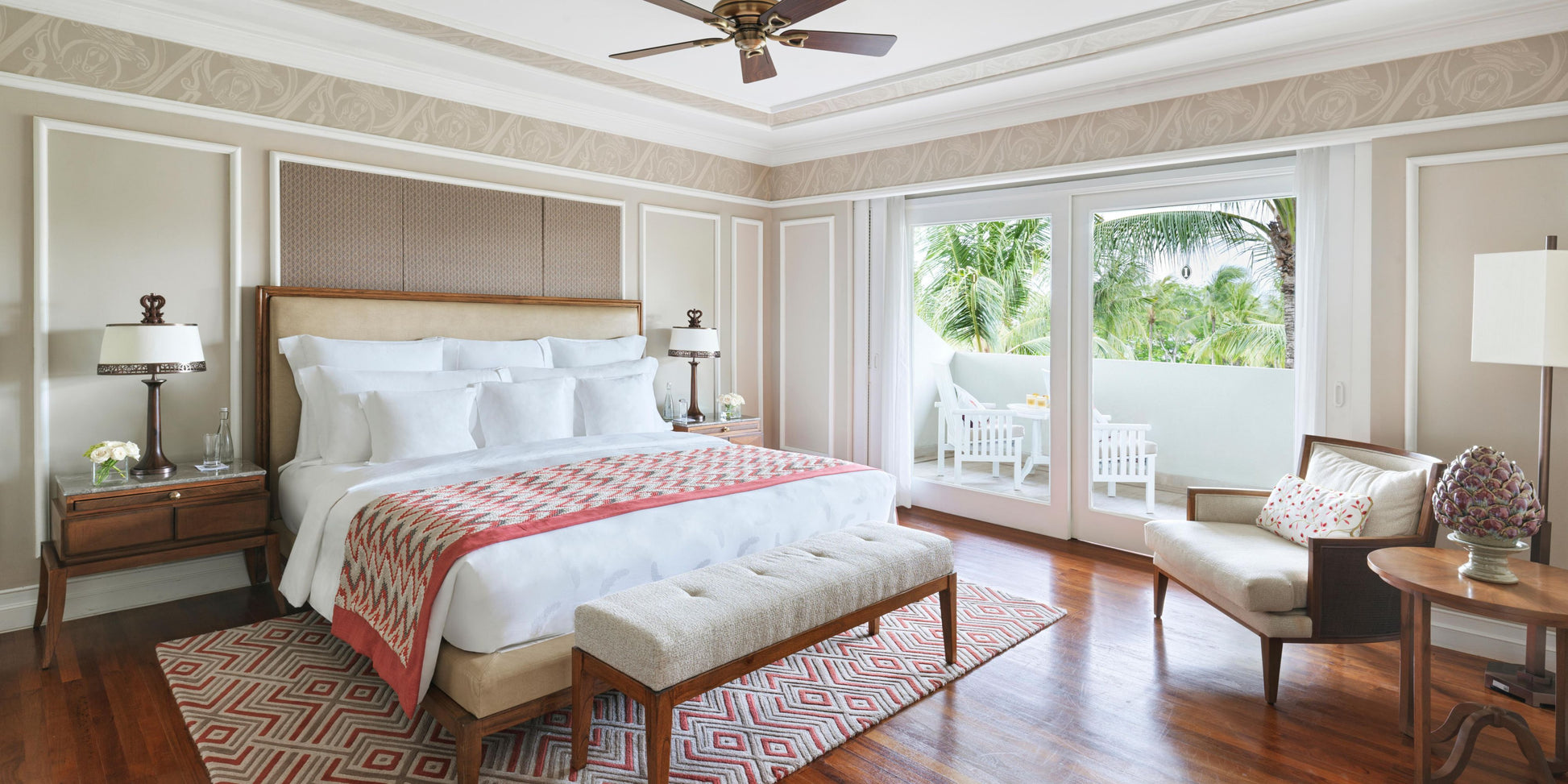InterContinental Bali Resort Pecatu Suite bedroom