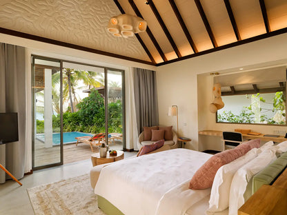 Meyyafushi Maldives beach pool villa