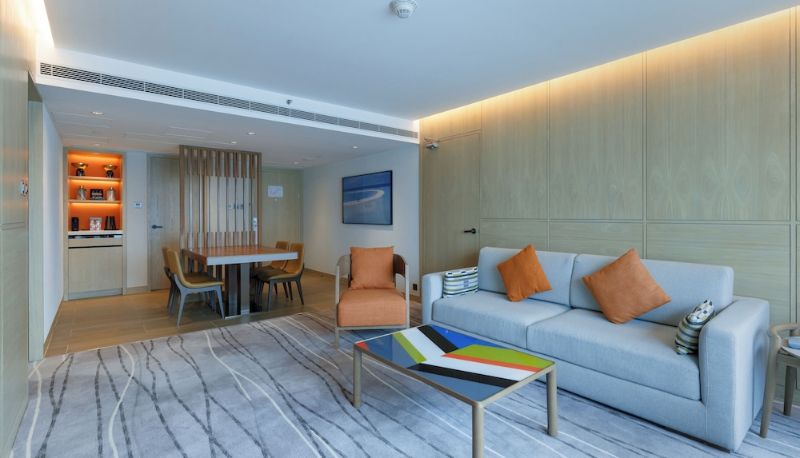New World Millennium Hong Kong harbour room