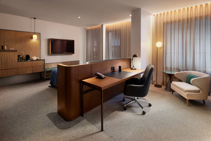 Next Hotel Melbourne executive club room