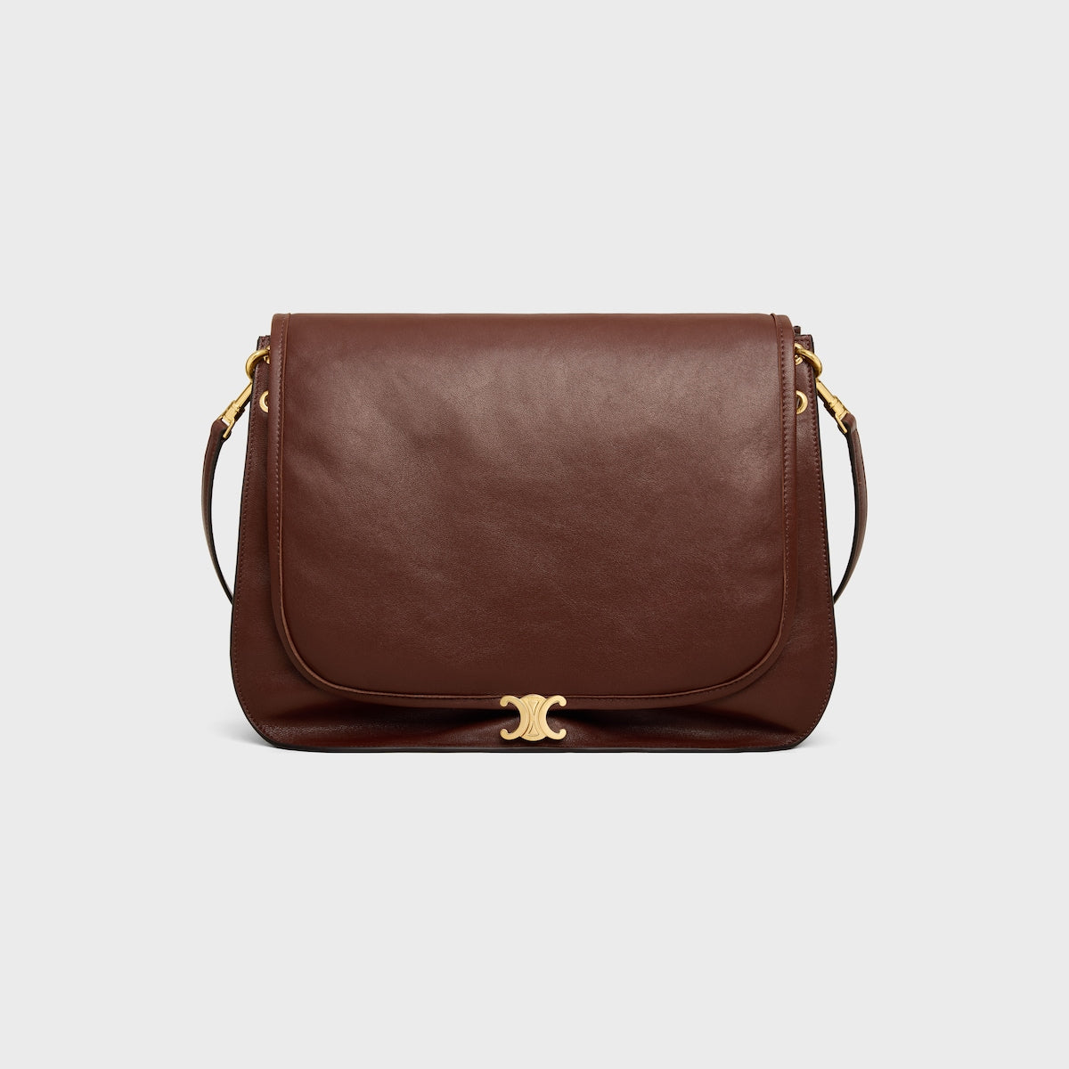 Soft Triomphe Besace in Supple Shiny Lambskin